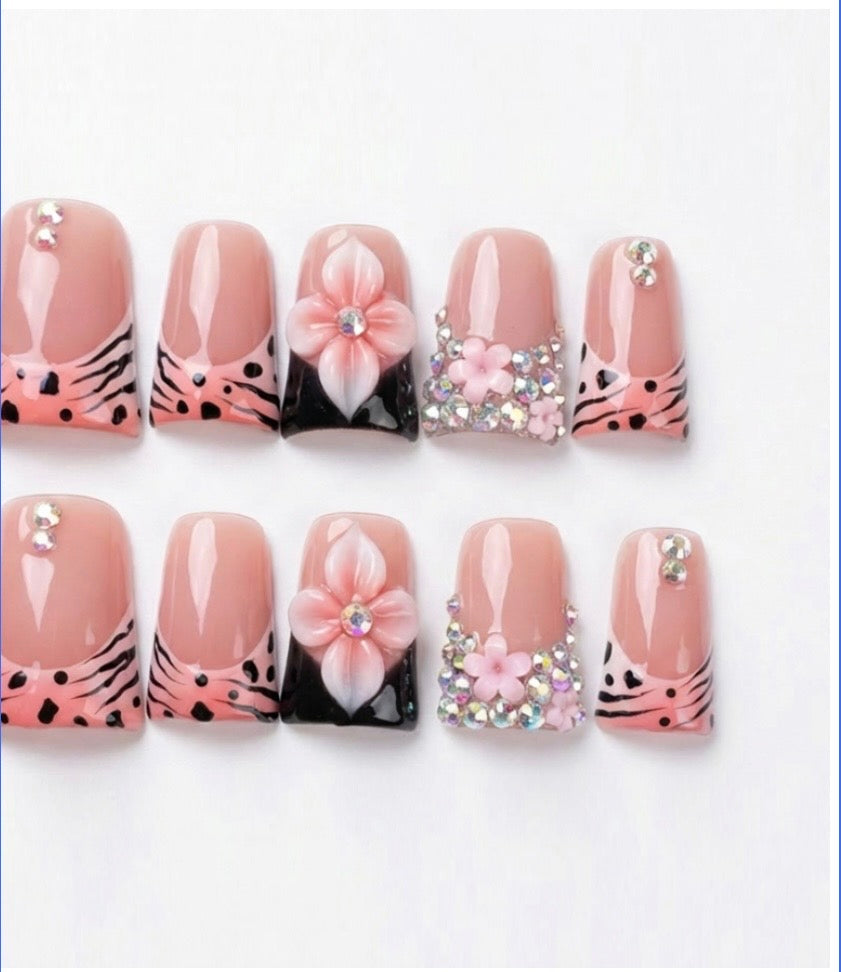 Trendy Duck Style Nails