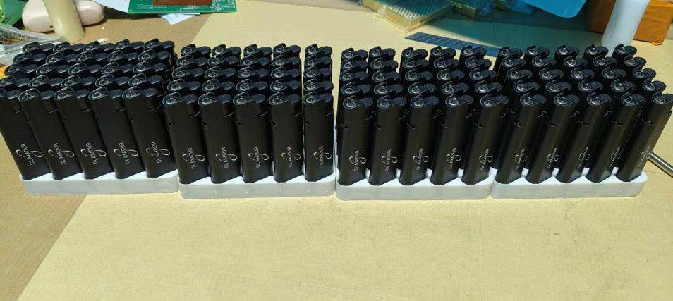 Glamour Lighter’s