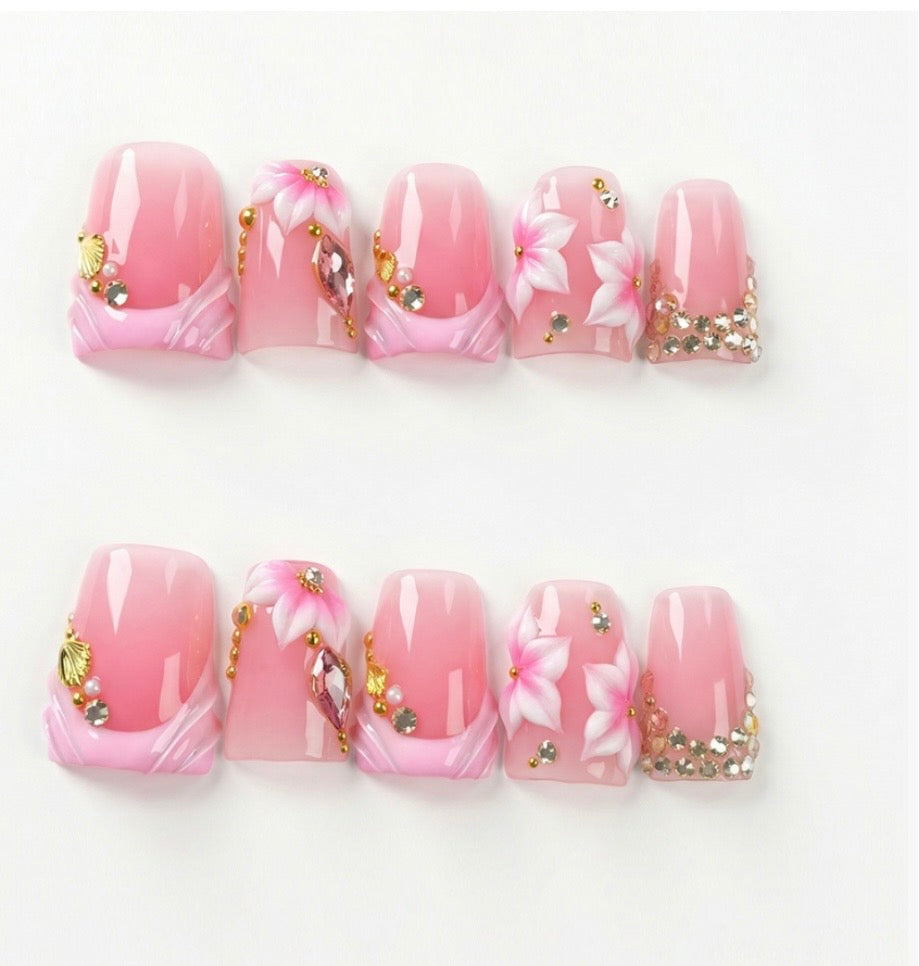 Trendy Duck Style Nails